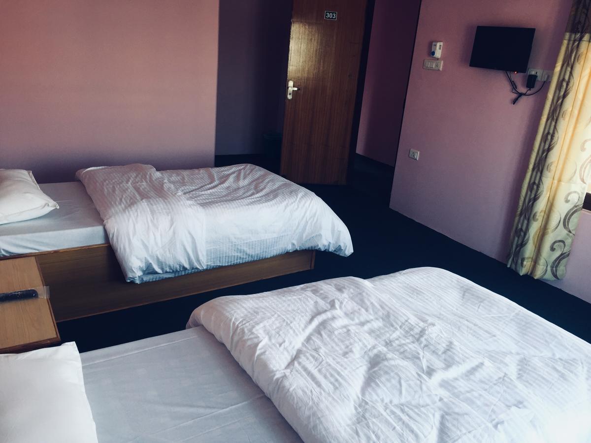 Obey Guest House Pokhara Exterior foto