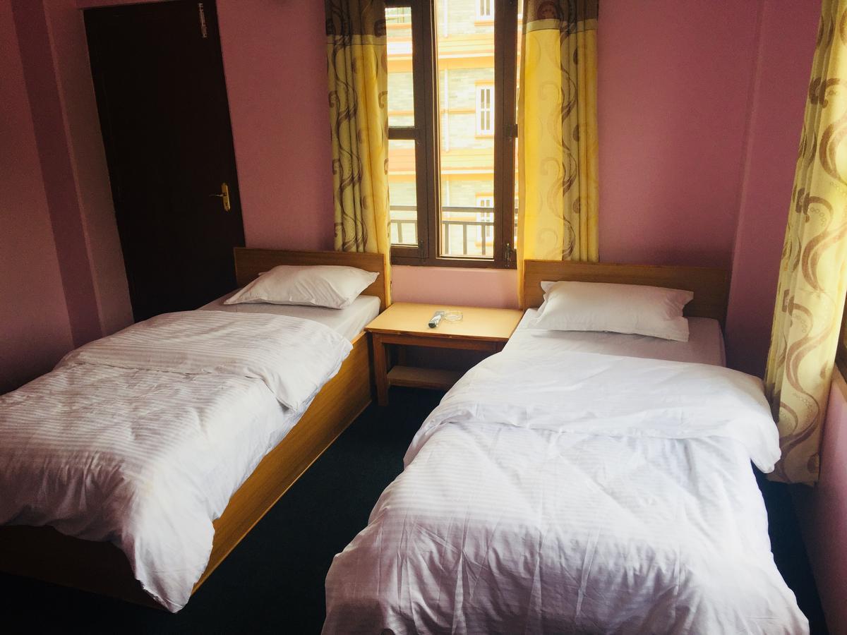 Obey Guest House Pokhara Exterior foto