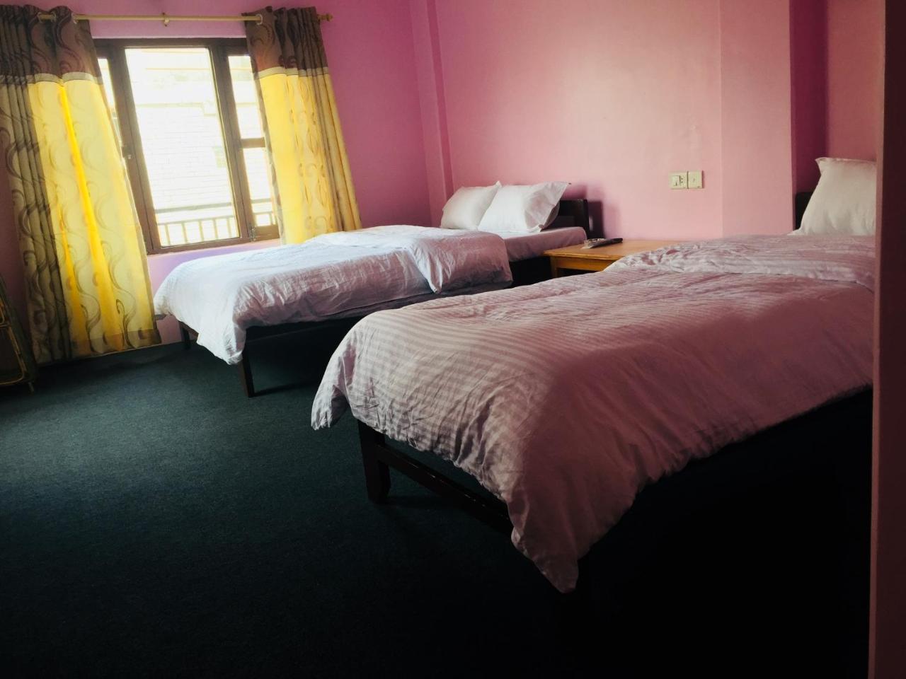 Obey Guest House Pokhara Exterior foto