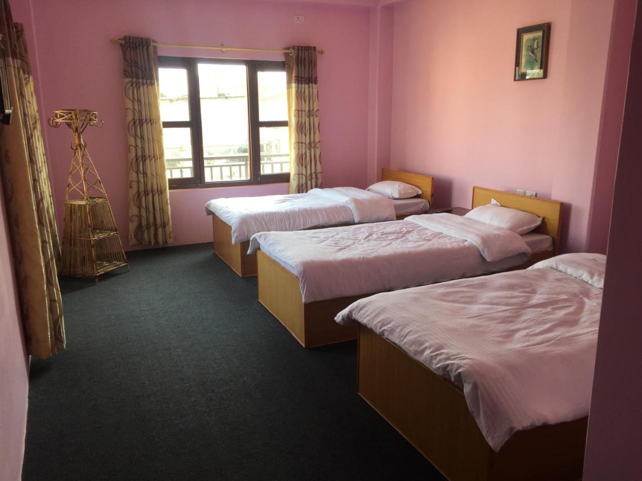 Obey Guest House Pokhara Exterior foto